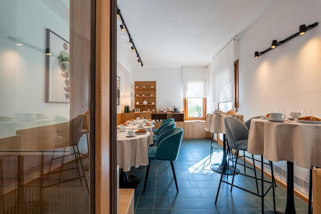 Habitart Hotel Monserrato Buitenkant foto