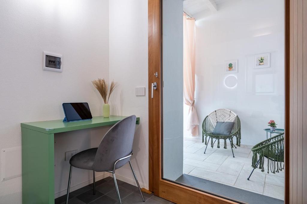 Habitart Hotel Monserrato Buitenkant foto
