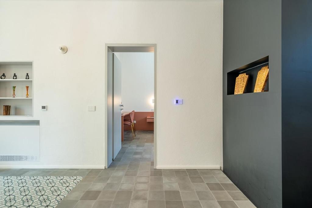 Habitart Hotel Monserrato Buitenkant foto
